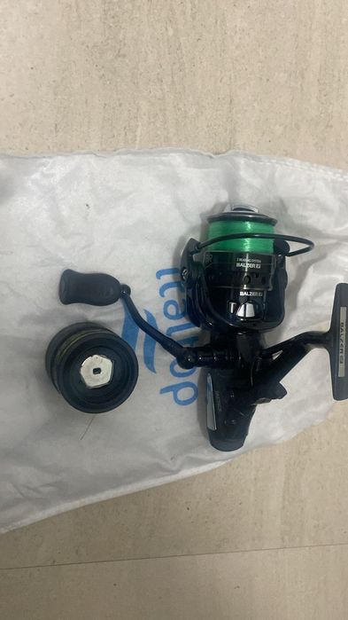 Mulineta Shimano DL4000 FABaitruner si Balzer Tactis 5250