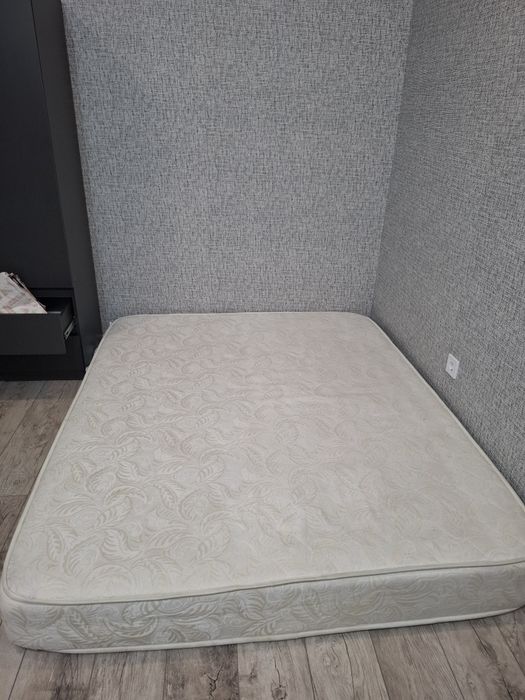 Продам матрас и диван