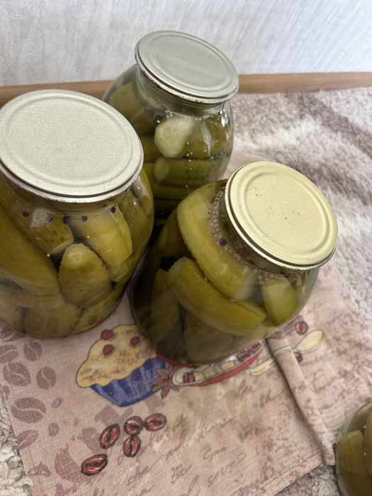 Домашнее соленье, салаты