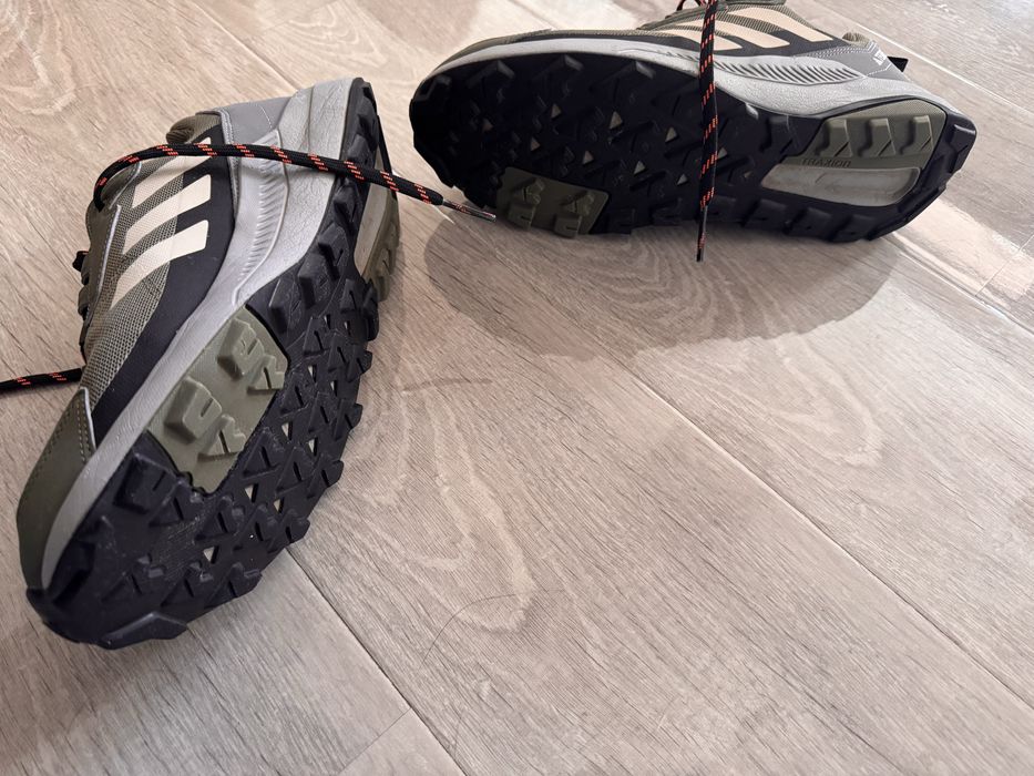 Трекинг Adidas Terrex номер 44