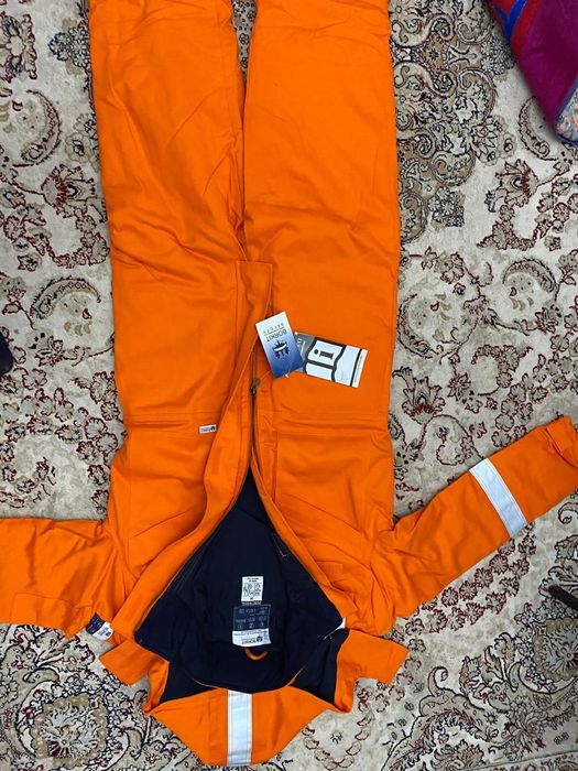 Спец одежда новая и есть бу