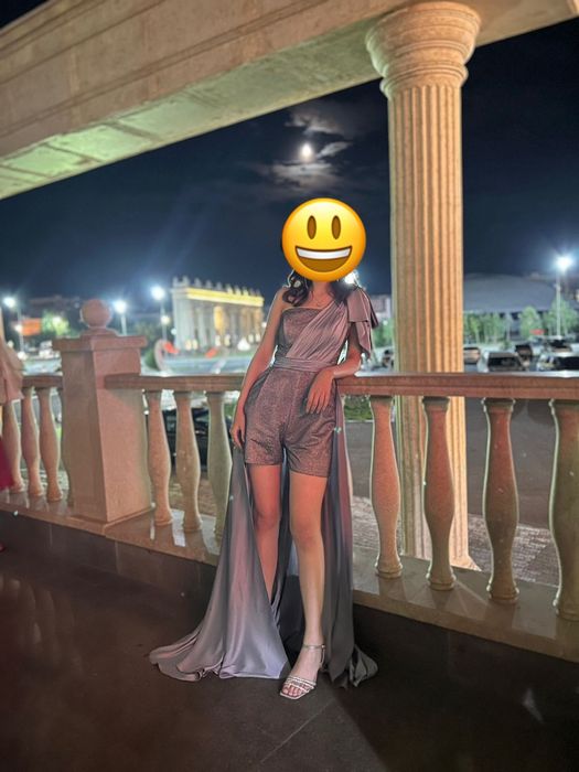 Платье вечернее атласное