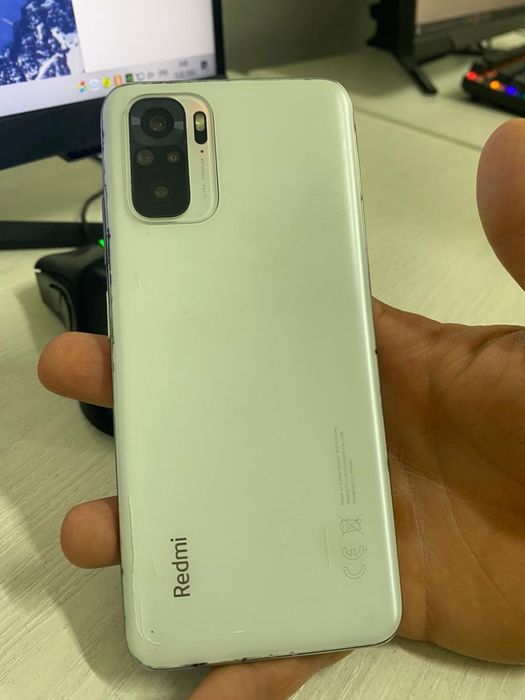 Продам телефон редми нот 10