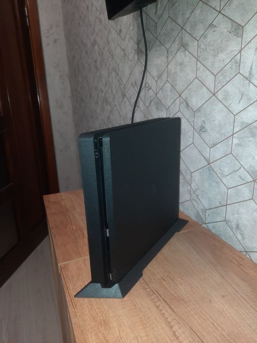 Vand playstation 4 slim ultima generatie