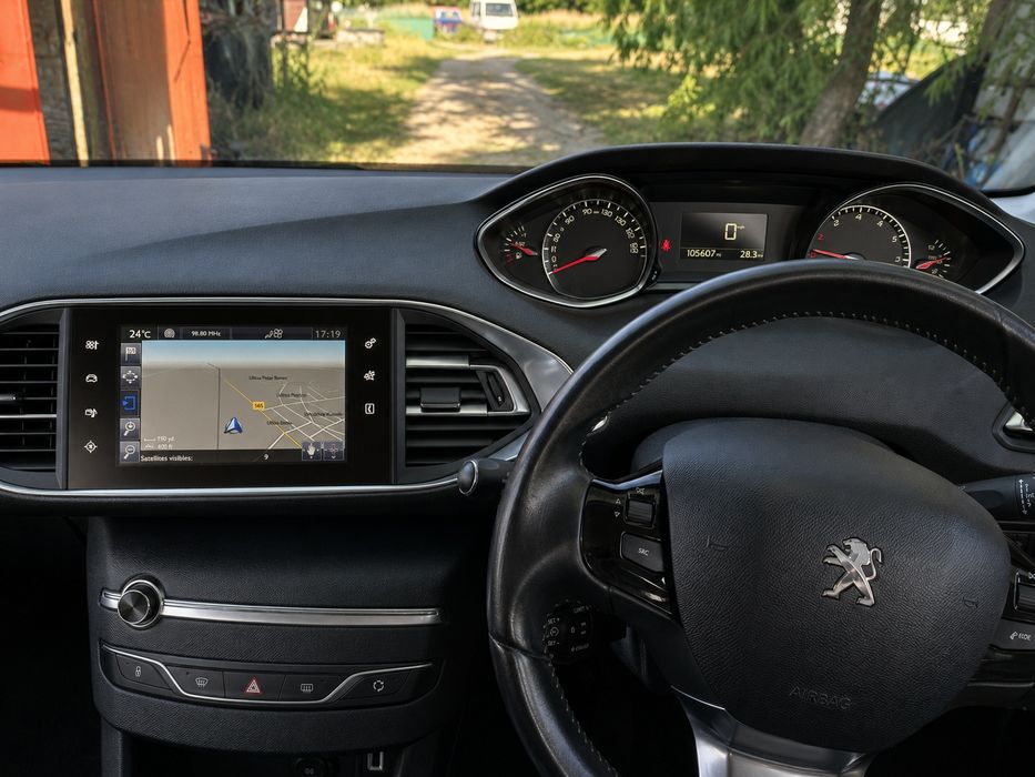 Пежо 308 1.6HDI панорама на части