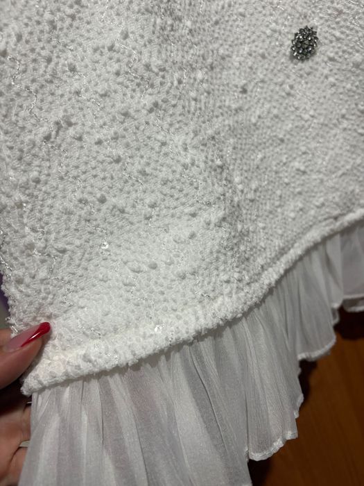 Ефектна  бяла рокля