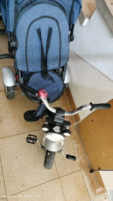 Vând tricicletă pentru copii.