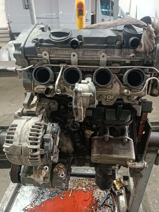 Двигатель Фольксваген б6 2.0 BLY