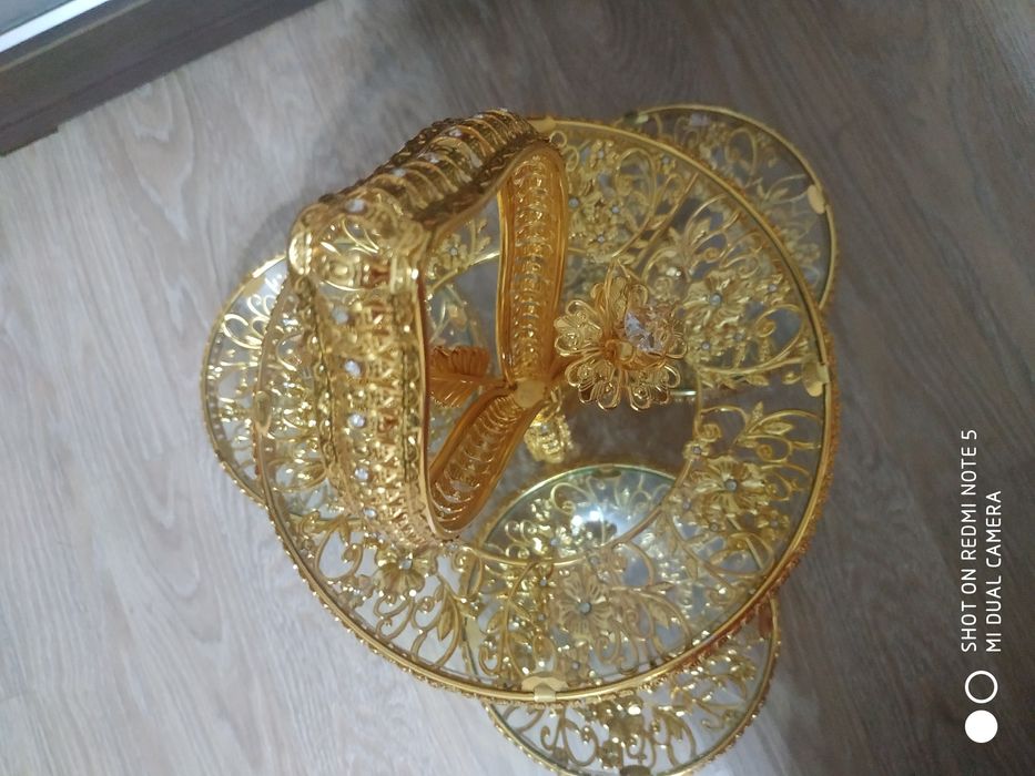 Продам менажницу 16000