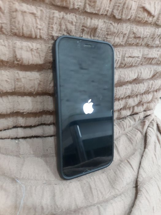 Продам айфон 12 128гб акб 80