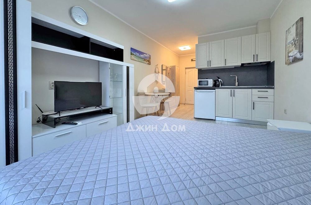 Продава се Едностаен апартамент в Свети Влас - 41 кв.м за 1610 €/кв.м - Снимка #1