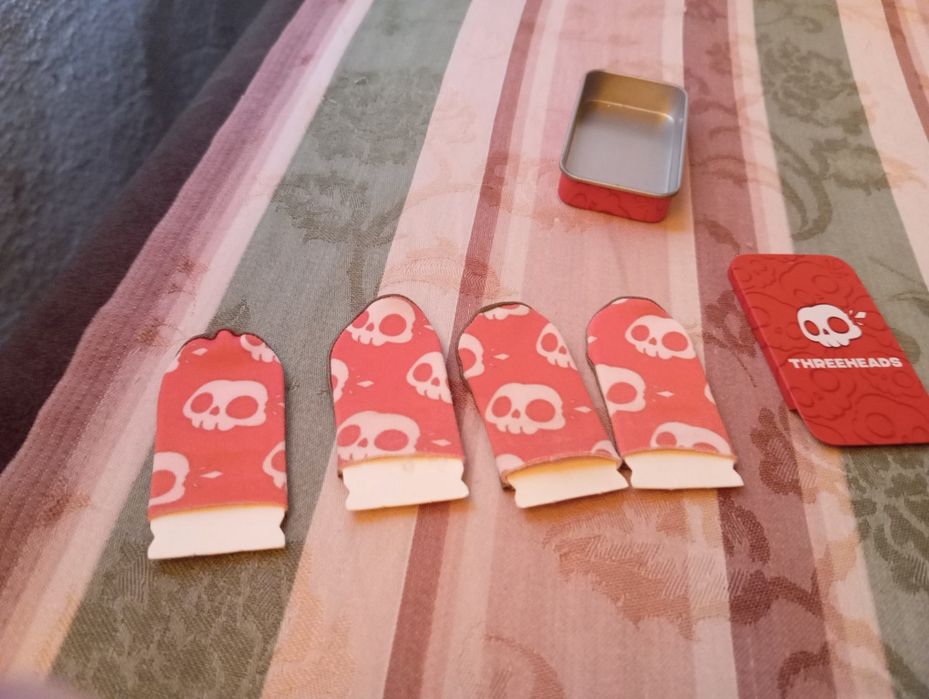 Игровые напальчники THREE HEADS