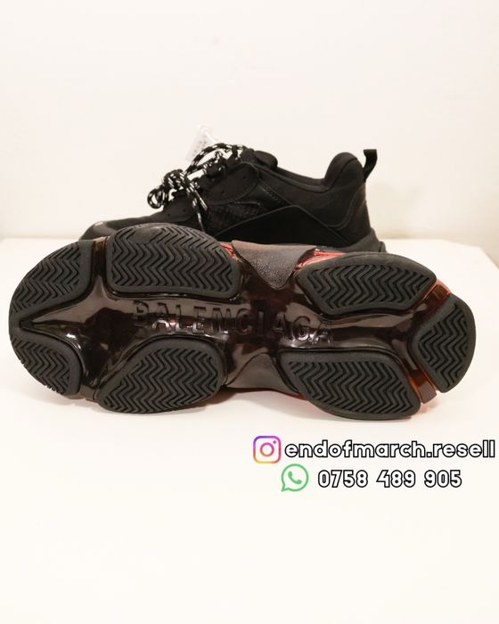 Balenciaga Triple S Red