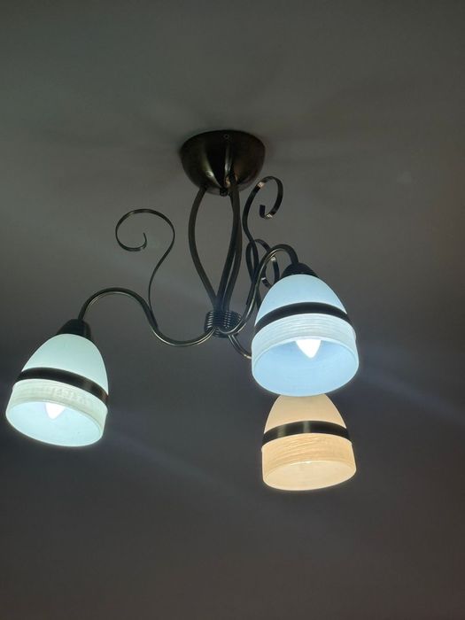 Люстра          .