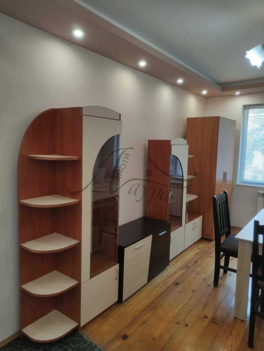 Дава се под наем Двустаен апартамент в Шумен, Пожарната - 60 кв.м за 280.5 € - Снимка #1