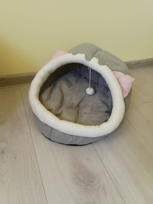 Комплект за щастливо коте: Уютна къщичка-пещера + Интерактивна играчка