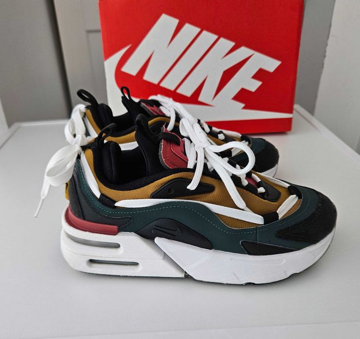 Маратонки Nike Air Max Furyosa