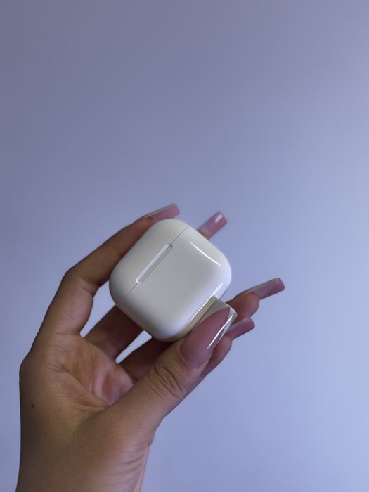 AirPods 4 с коробкой