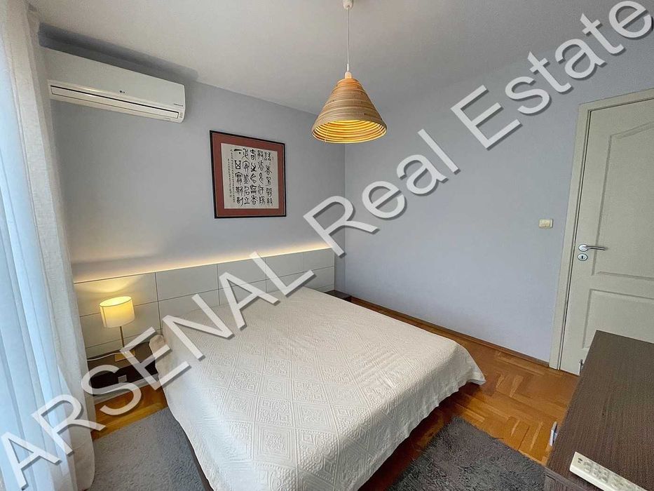 Тристаен апартамент под наем, Център