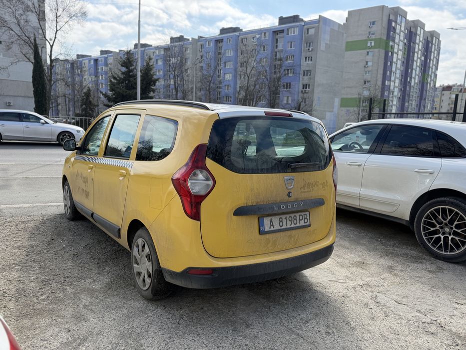 Dacia lodgy 1.6 заводски газ 6+1