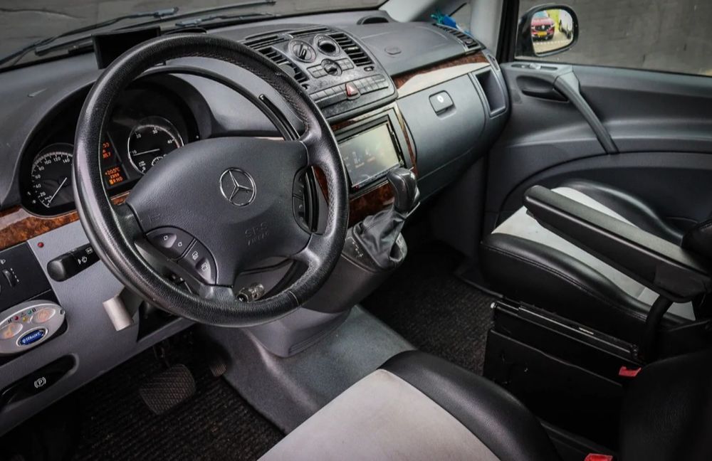 Мерцедес Вито инвалидно с рампа