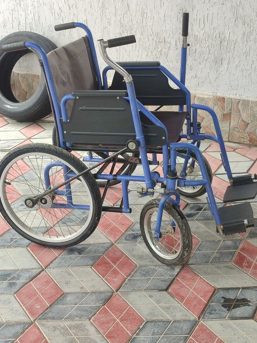 Инвалидная коляска