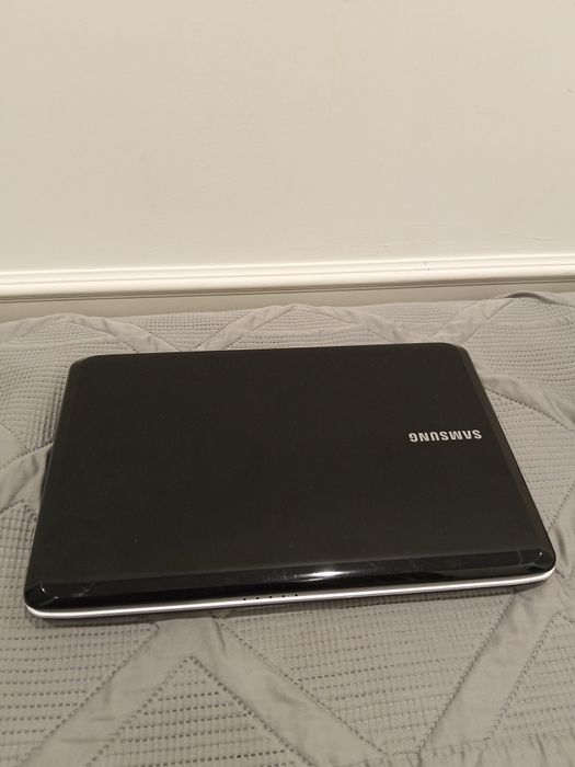 Ноутбук Самсунг в отличном состоянии