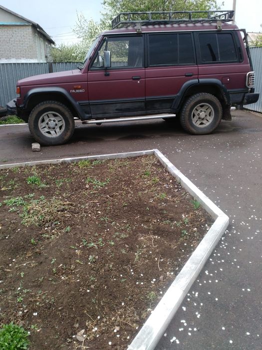 Продам мецубиши паджеро
