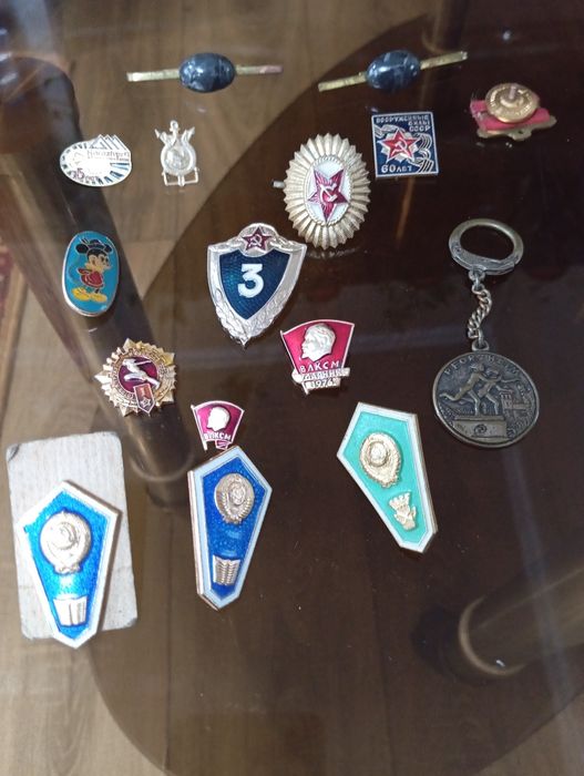 Продам знаки советского периода