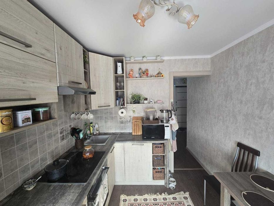 Продам 2 комнатную квартиру