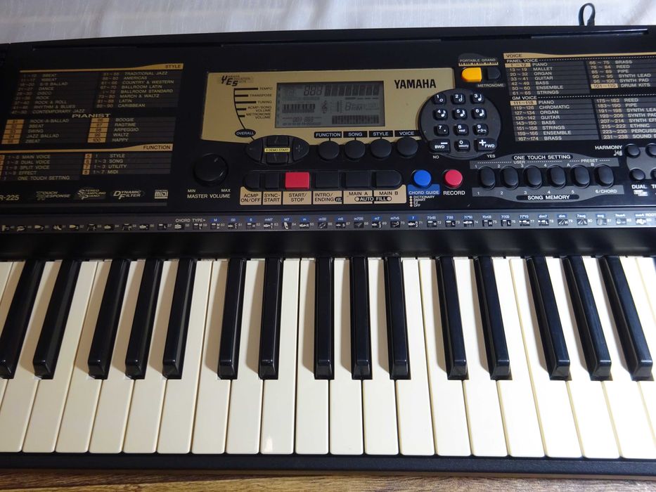 Orga/clapa electronica Yamaha PSR-225