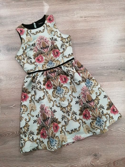 Продам коктейльные платья..