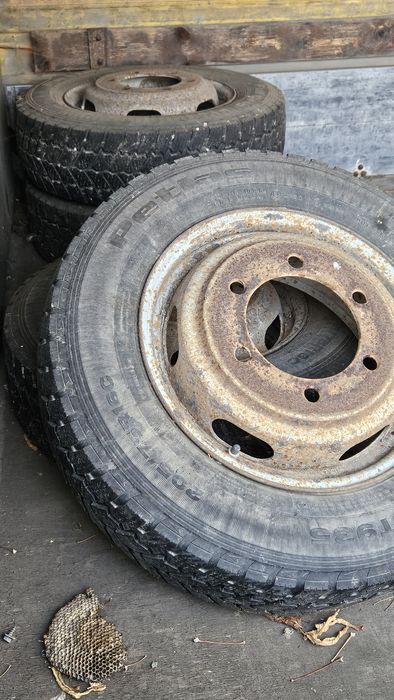 4бр гуми 205 75 16 петлас