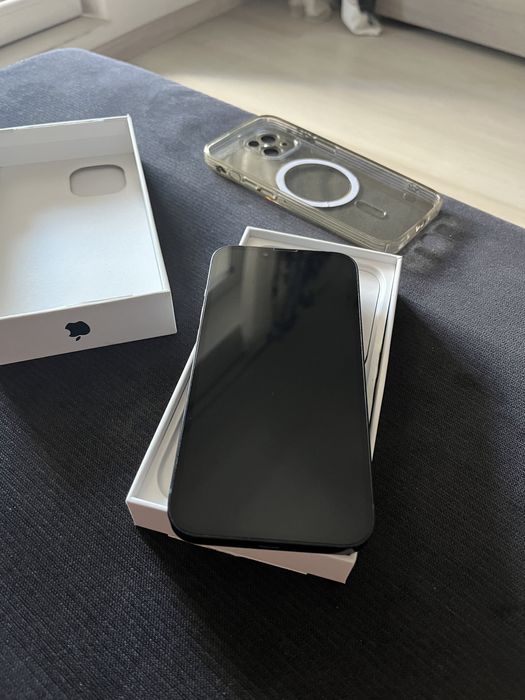 iPhone 13 Midnight 128GB Neverlocked