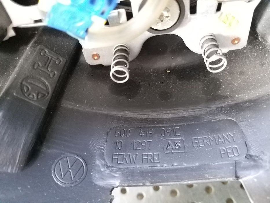 Volan in 4 spite vw polo 9n 6q0419091c