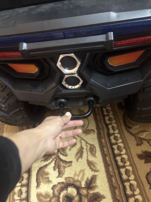 Машинка с аккумулятором