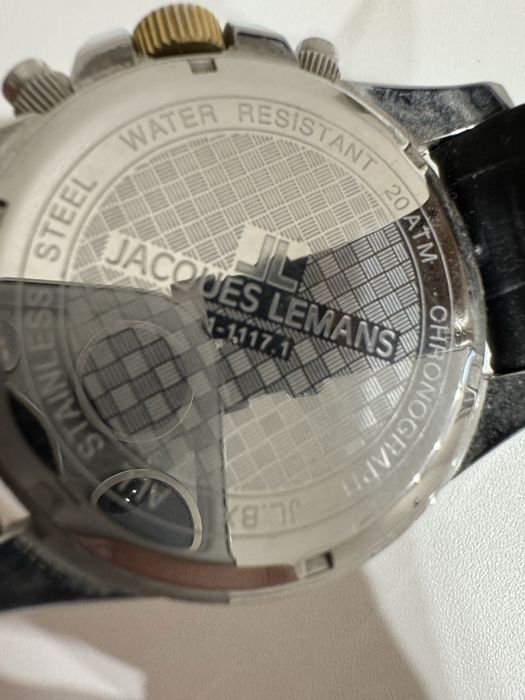 Продам мужские часы