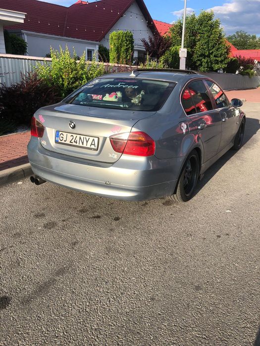 Vând sau schimb BMW e90 2.5 i