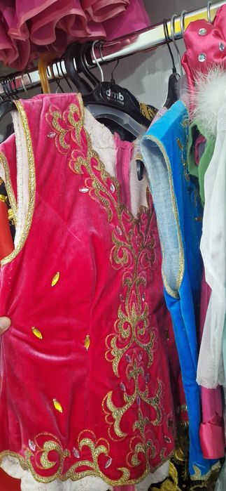 Продаются костюмы для детских ансамблей