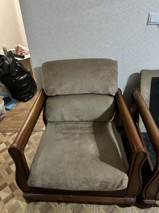 Диваны из дерева