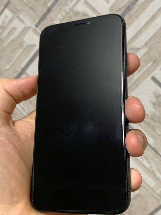 Продам два айфона состояние хорошее