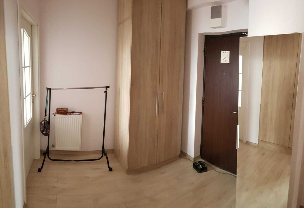 PF apartament 2 camere, loc de parcare - Tatarasi (Penta) 400 eur. Utilat - CT,AC, masina de spalat vase. Curte si scara cu supraveghere video
