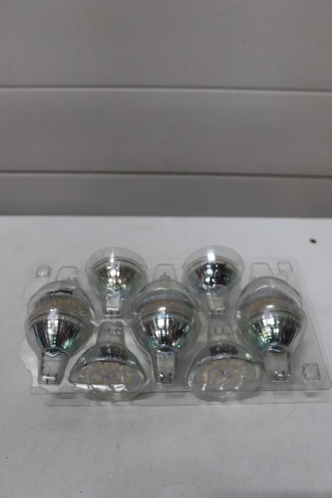 LED крушки DiCUNO MR16 50W халогенен еквивалент 12V AC/DC недимируеми, GU5.3 двупинов цокъл 4000K естествено бяло 120° ъгъл на лъча 500LM, 10 броя
