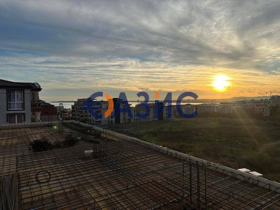 Продава се Двустаен апартамент в Свети Влас - 110 кв.м за 1454 €/кв.м - Снимка #2