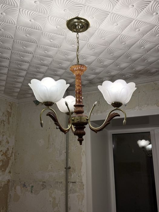 Люстра хорошем состояний