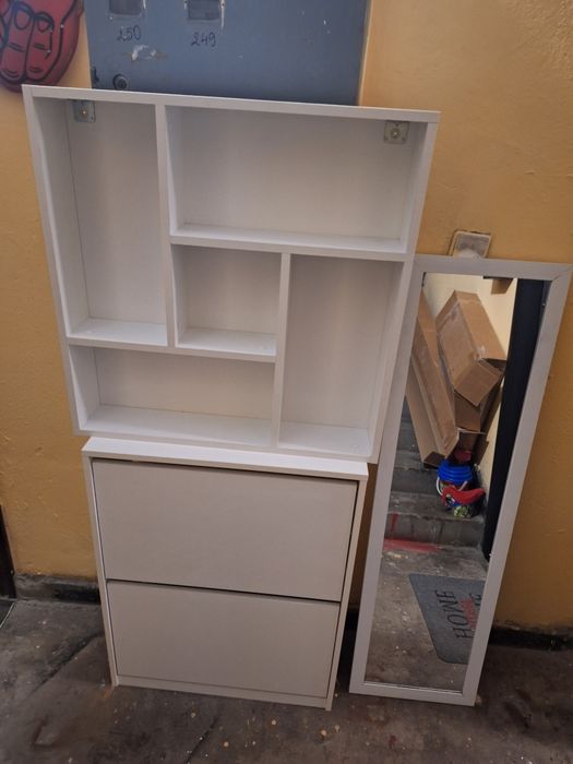 Запазено бяло портманто