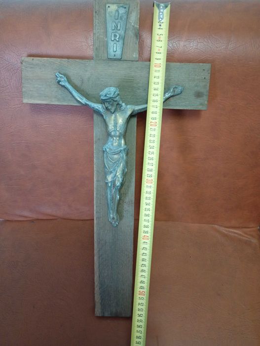 Cruce mare Isus metal si lemn