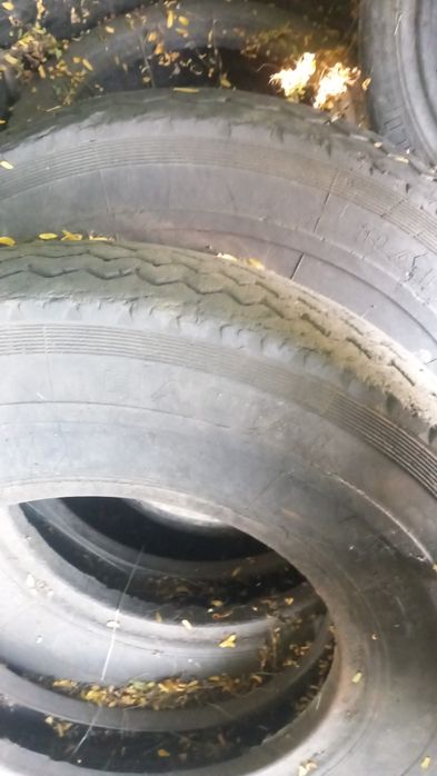 vând anvelope  r48, 14,9r28, 8,25r15 trailer și un 13,6r28 nou