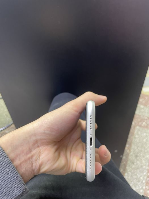 Срочно айфон 11 128гб 74 акб