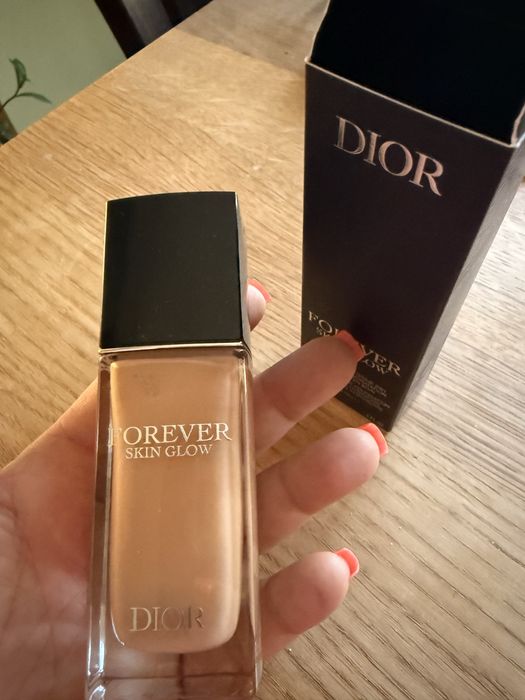фон дьо тен DIOR